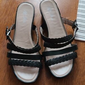 Black sandals size 10